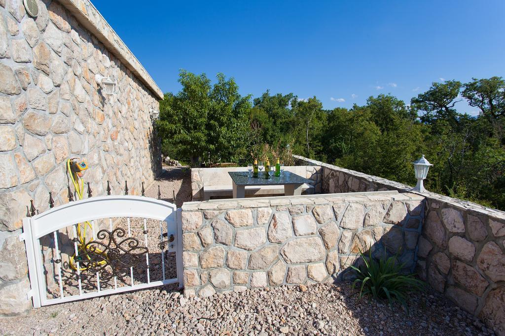 Polje  Villa Mir מראה חיצוני תמונה