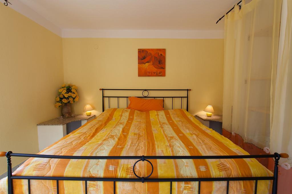 Polje  Villa Mir מראה חיצוני תמונה